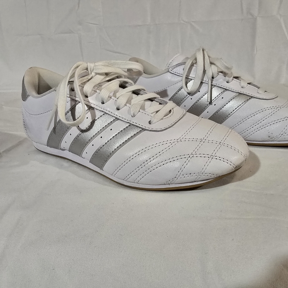 Adidas White and Silver Casual Shoes - Picture 3 of 10
